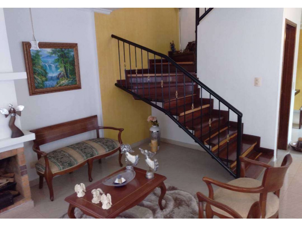 VENDO CASA EN CONJUNTO CERRADO CAJICA