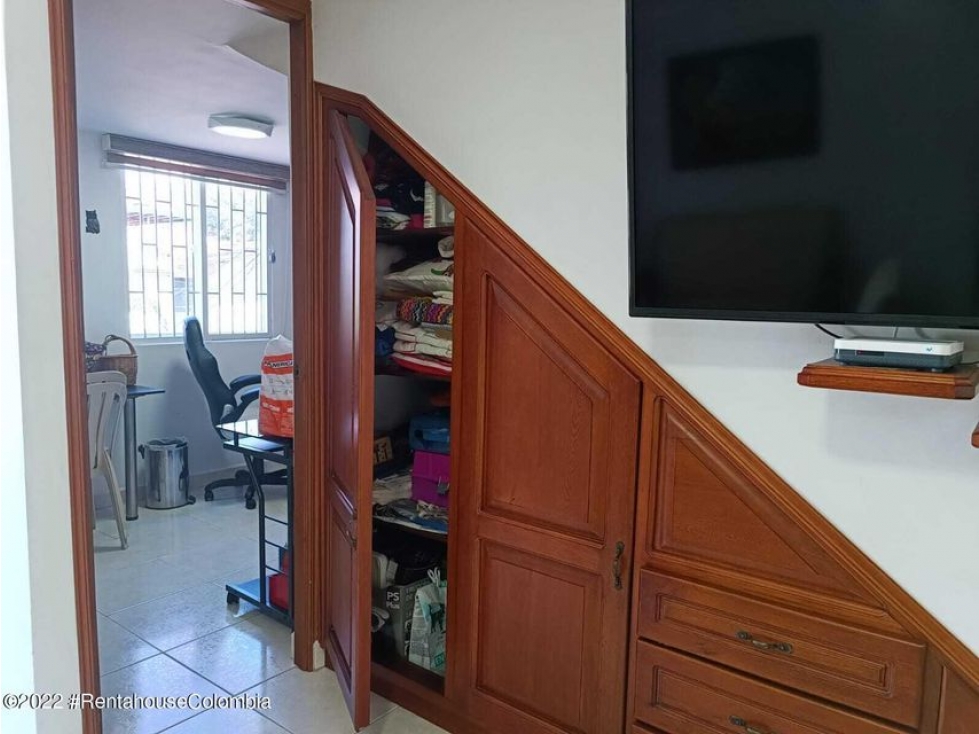 Apartamento en  Simon Bolivar RAH CO: 23-1676