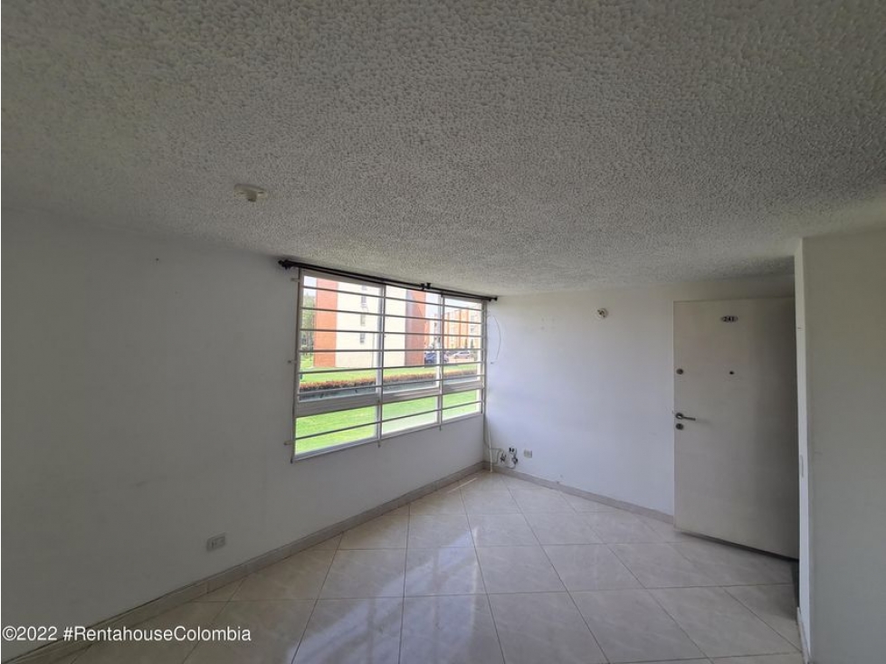 Apartamento en  Alejandria RAH CO: 23-1861