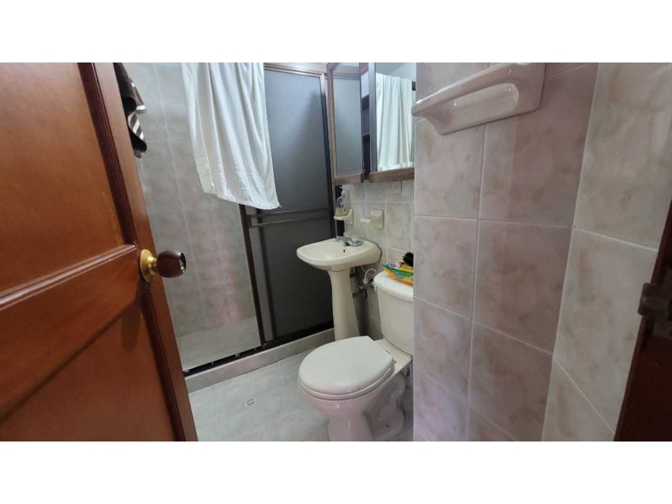 Vendo apartamento en edificio en Belen Alameda