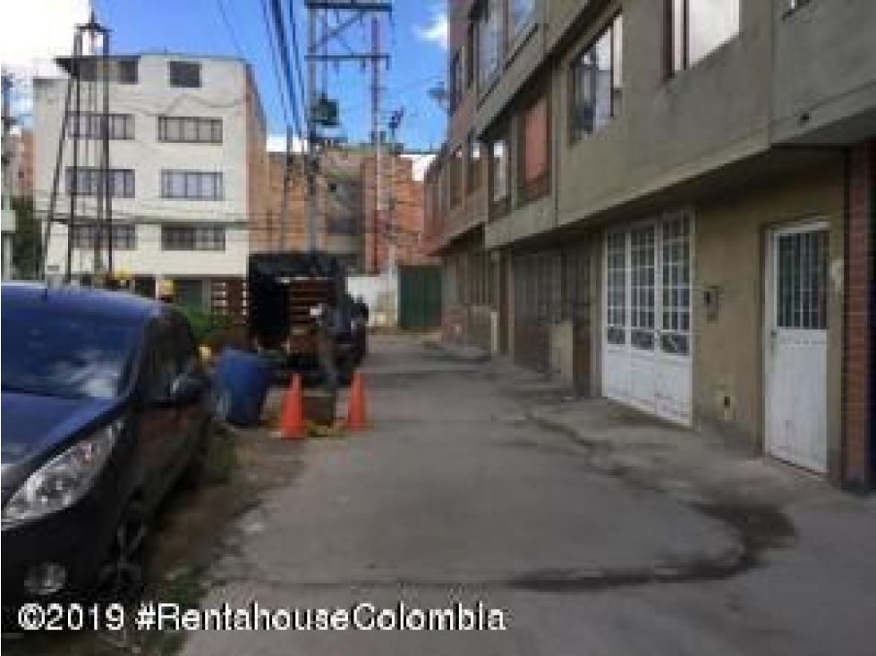 Lote en  San Antonio Norte(Bogota) RAH CO: 23-205