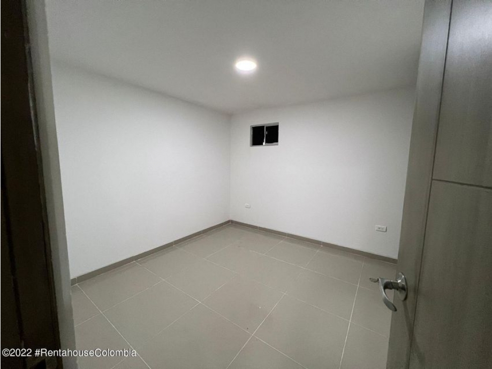 Apartamento en  Niza(Cucuta) RAH CO: 23-1048