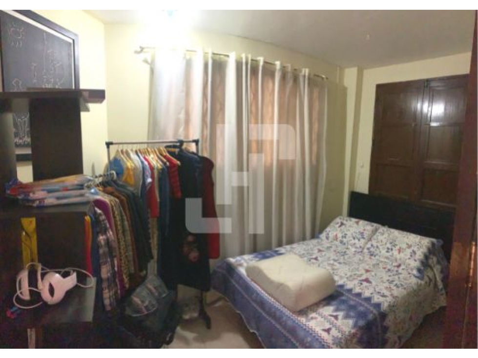 VENDO APARTAMENTO  EN EL CENTRO