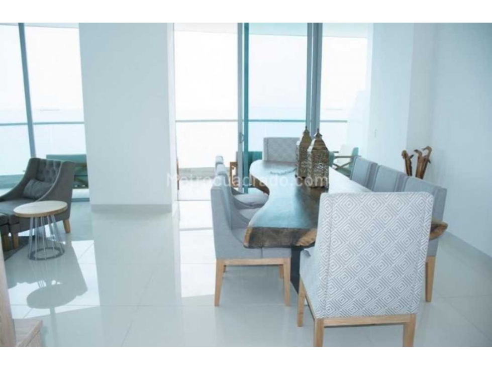 Imponente pent house amoblado 235m2, 1 linea de mar, bello horizonte