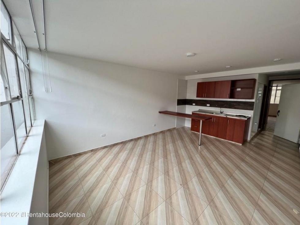 Apartamento en  Las Aguas(Bogota) RAH CO: 23-412