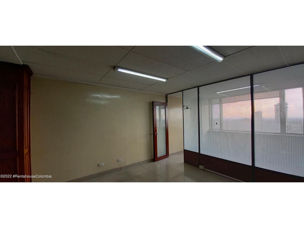 Comercial en  La Capuchina(Bogota) RAH CO: 23-1141