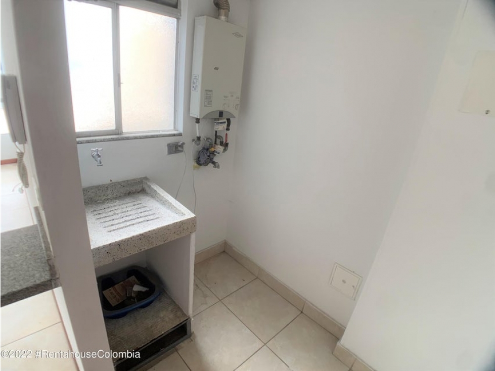 Apartamento en  Ciudad Verde(Soacha) CB: 24-5