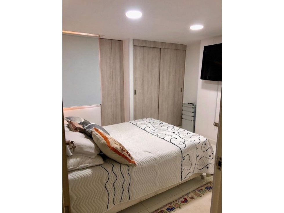 VENDO APARTAMENTO EN QUINTAS DE DON SIMON G Q