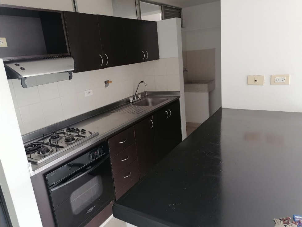 APARTAMENTO EN VENTA SECTOR LOMA DE LOS BERNAL,MEDELLIN