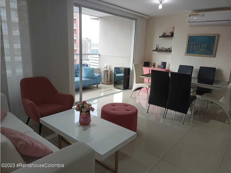 Apartamento en  Portal de Genoves C.O: 24-189