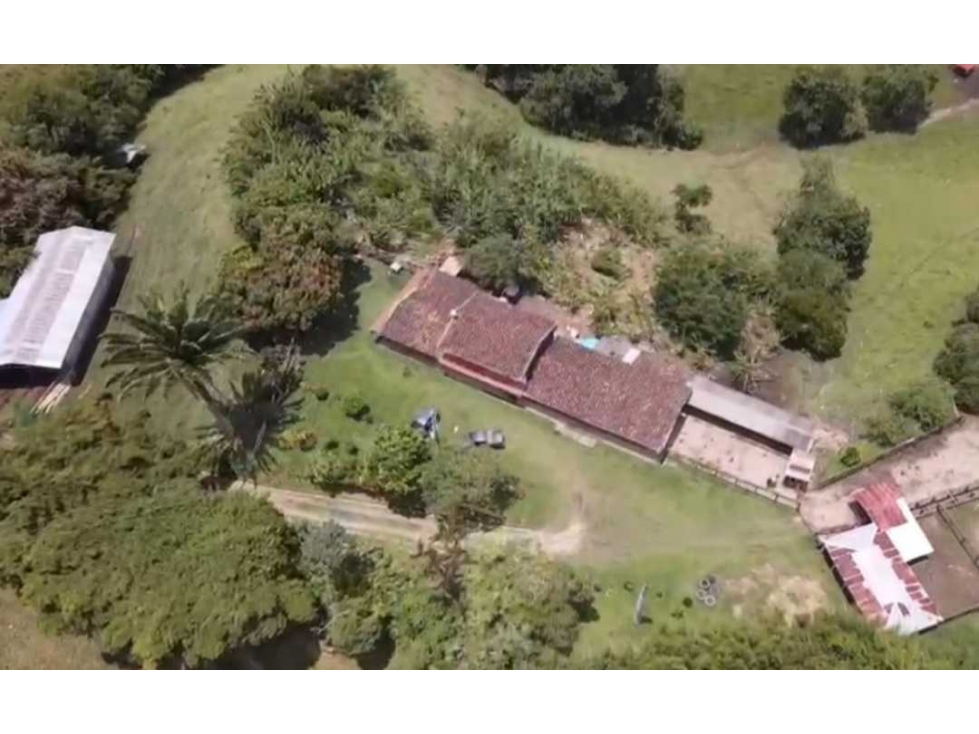 Finca ganadera para la venta de 480 cuadras excelentes aguas