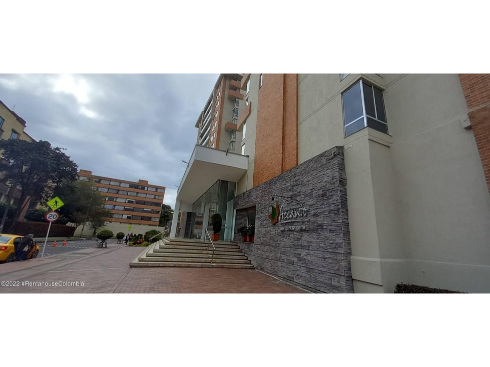 Apartamento en  Colina Campestre RAH CO: 24-608