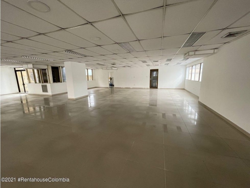 Comercial en  Centro(Bucaramanga) RAH CO: 24-386