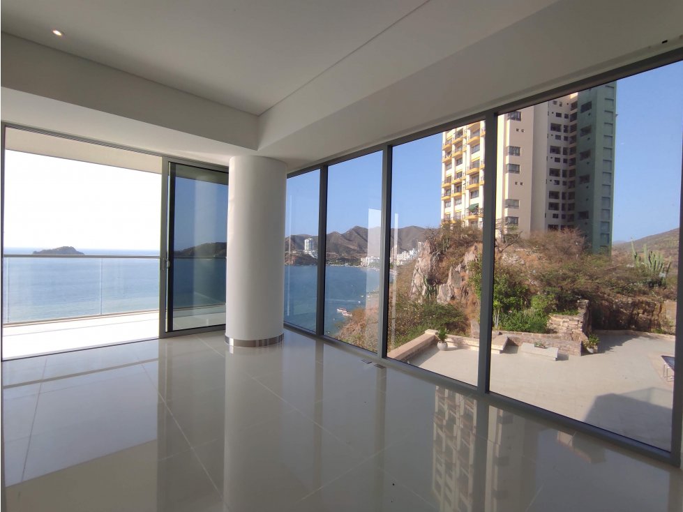 Venta de Apartamento primera linea de playa Rodadero sur