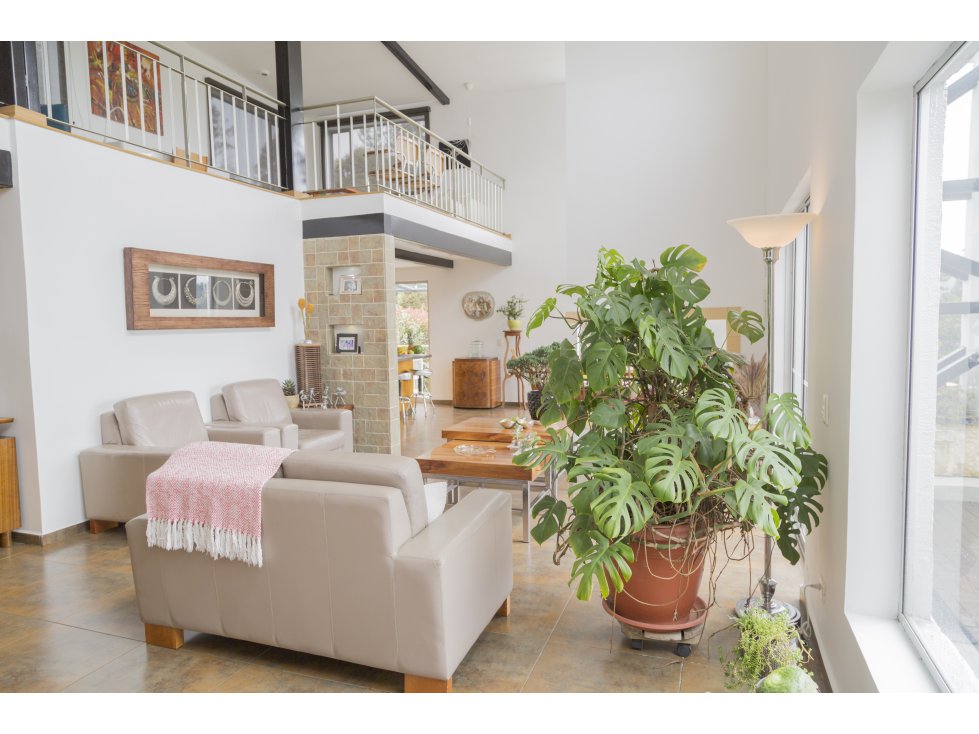 Casa de Campo a la venta a solo unos minutos de Medellin. El Escobero.