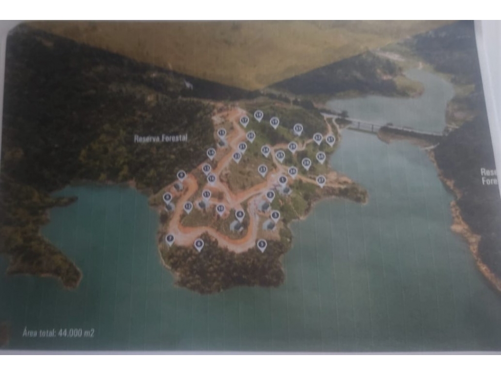 PROYECTO EXCLUSIVO, RENTABLE EN GUATAPE URBANIZADO CUENTA CON 36 LODGE