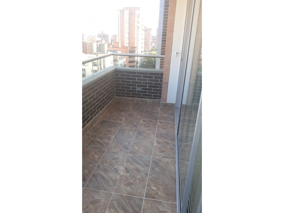 VENDO PROYECTO DE APARTAMENTOS EN LAURELES - MEDELLIN