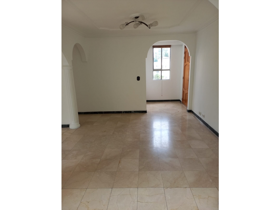 Vendo apartamento poblado patio bonito