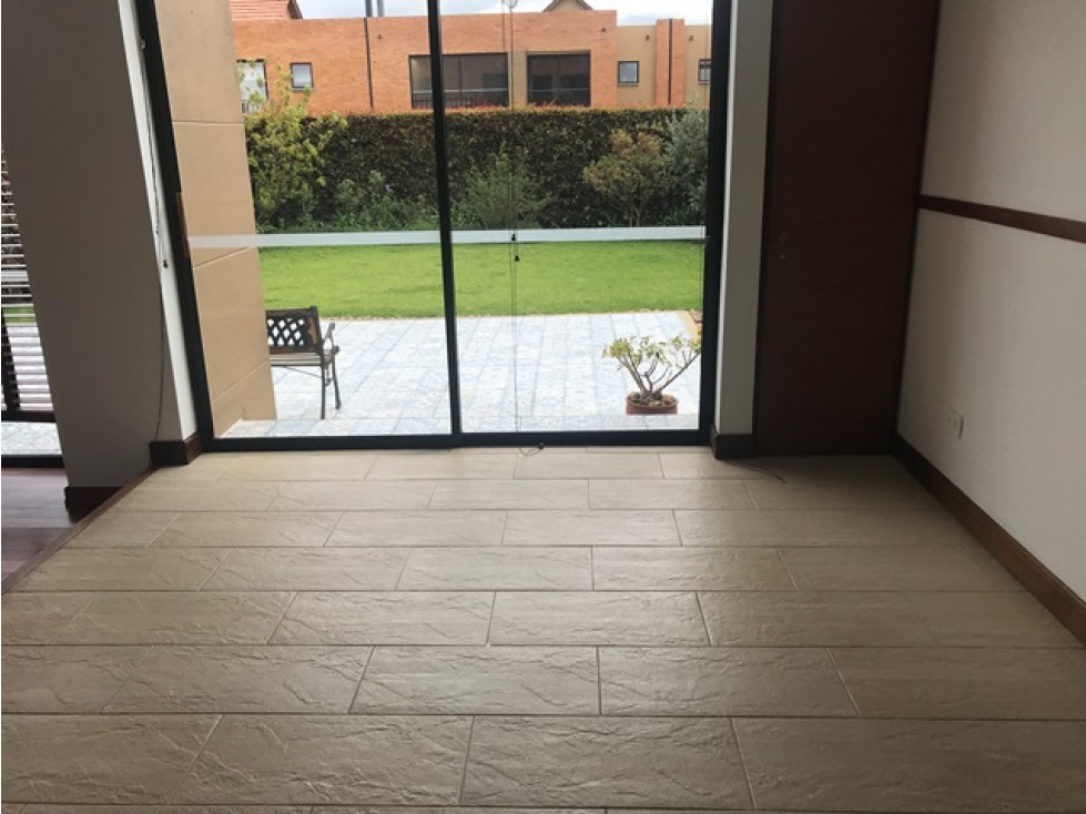 HACIENDA FONTANAR CASA 225m2, Venta