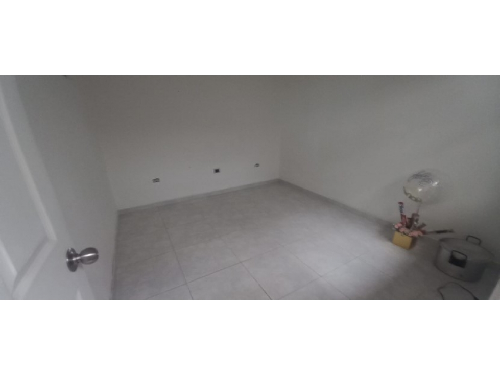 CASA EN VENTA EN BOGOTA-Boyaca Real 300 m2