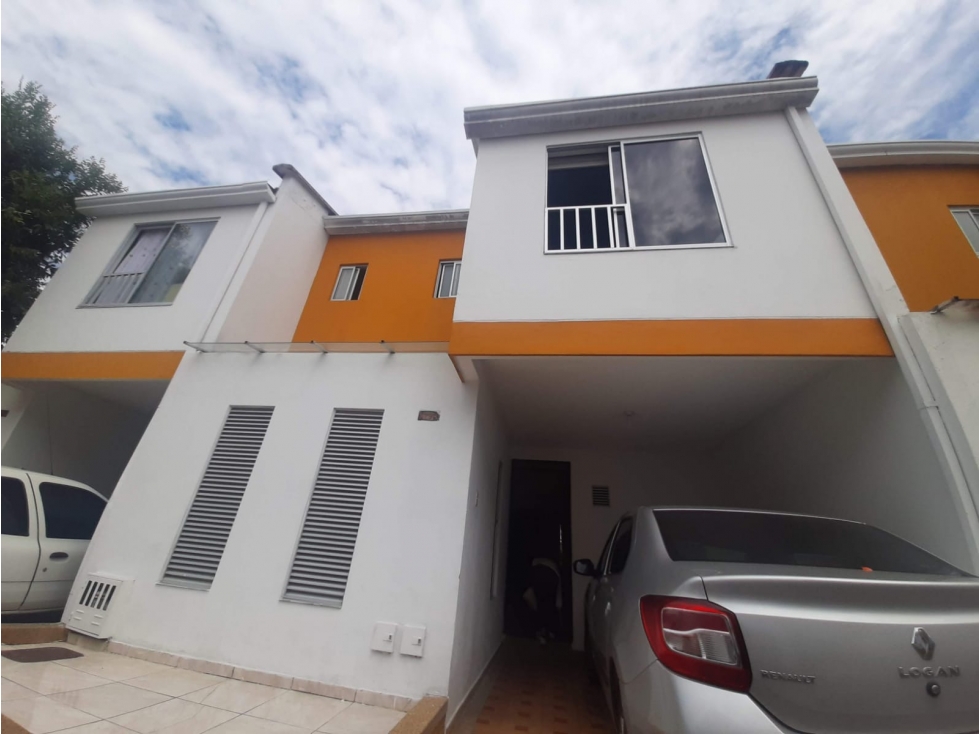 VENTA CASA  EN CONJUNTO VILLAVENTO VILLAVICENCIO META