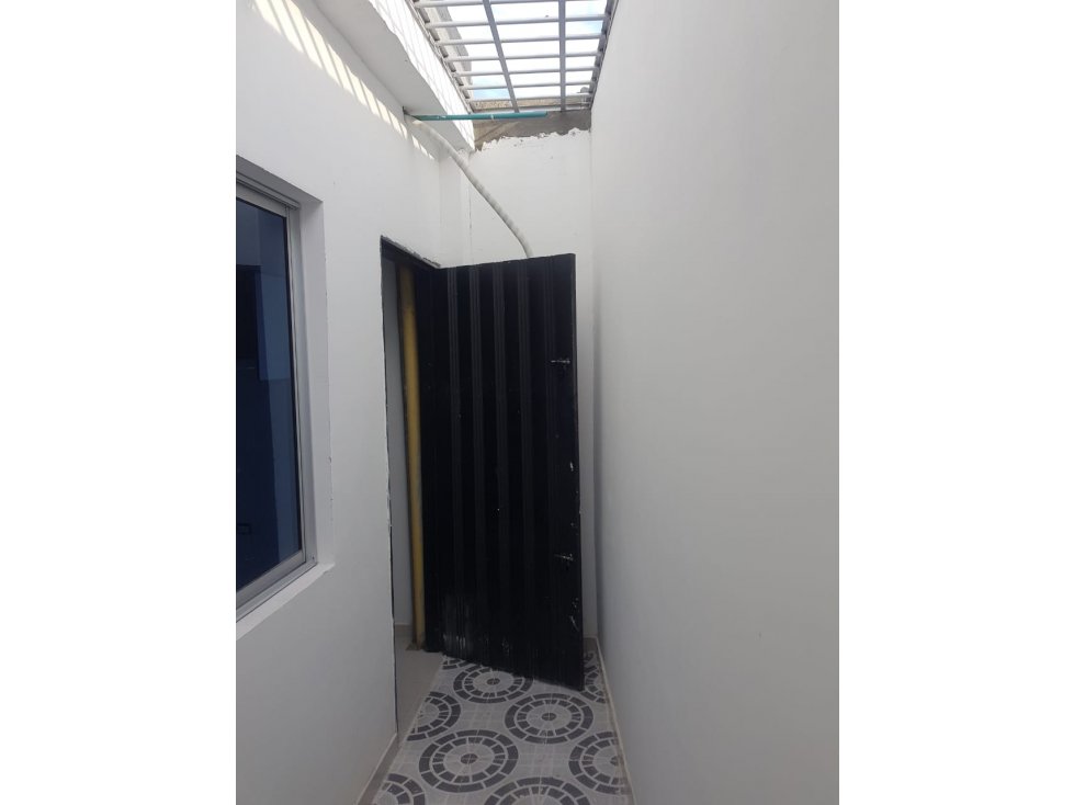 VENTA DE APARTAMENTO CON PLACA PARA SEGUNDO PISO BARRIO GRANADA