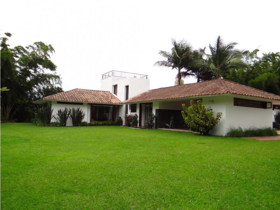 hermosa casa campestre en llano grande Rionegro Antioquia