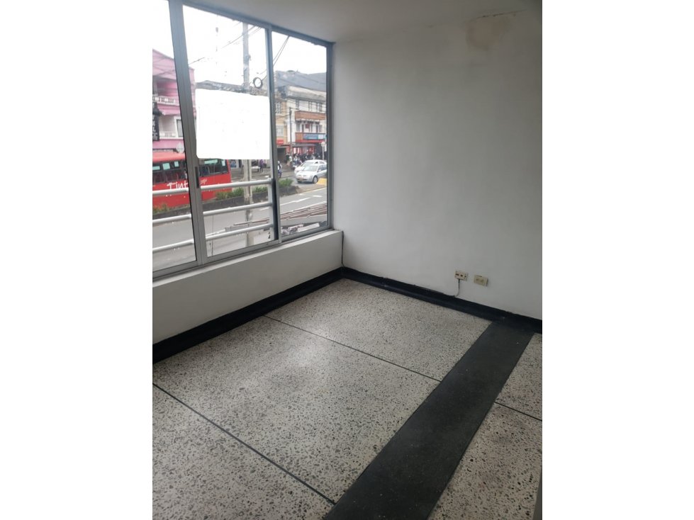 OFICINA COMERCIAL NORTE DE ARMENIA AVENIDA BOLIVAR