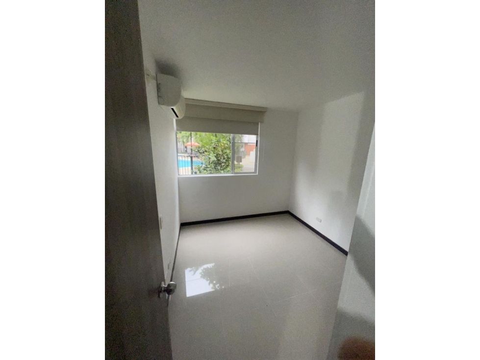 VENDO APARTAMENTO VALLE DEL LILI MONTEMADERO