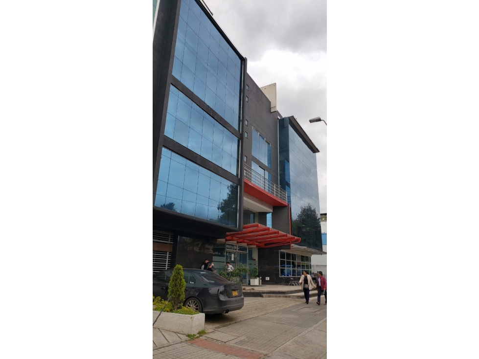 VENTA EDIFICIO COMERCIAL RENTANDO, SECTOR LA FLORESTA, BOGOTA