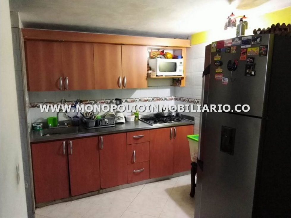 CASA UNIFAMILIAR EN VENTA - SECTOR TRAPICHE, BELLO COD: 24645