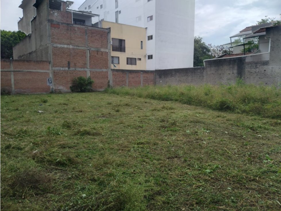 Se vende lote en LA FLORA  en norte de cali excelente sector