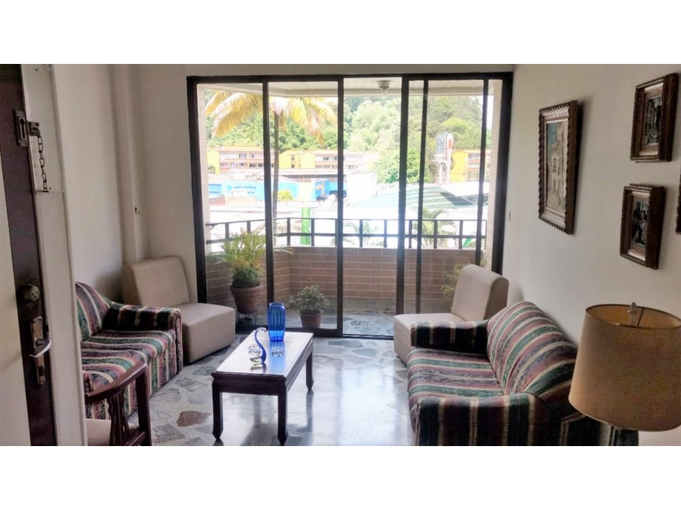 Apartamento Dúplex en Venta, Conquistadores Medellín Antioquia.