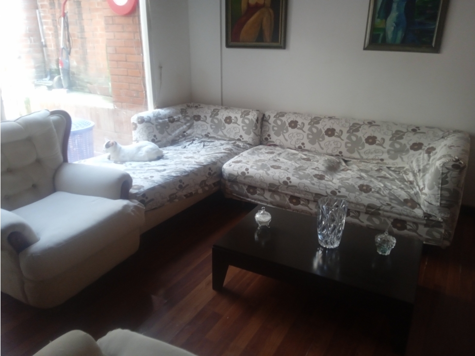 Vendo Casa Confortable en Cedritos  Bogotá-YC