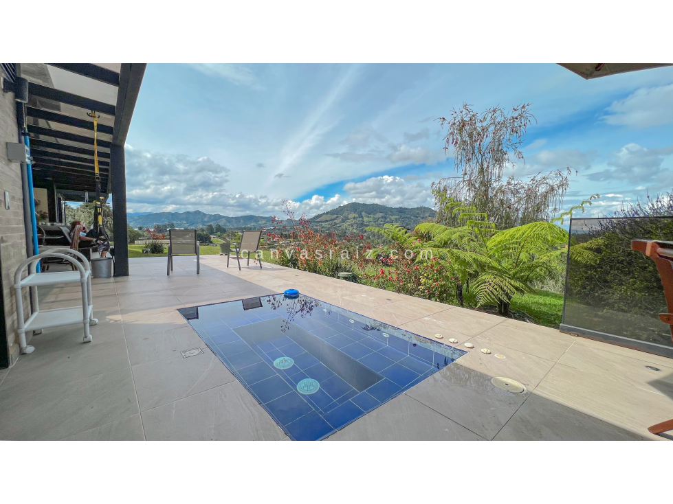 Casa Campestre en Parcelación Vía San Antonio - La Ceja