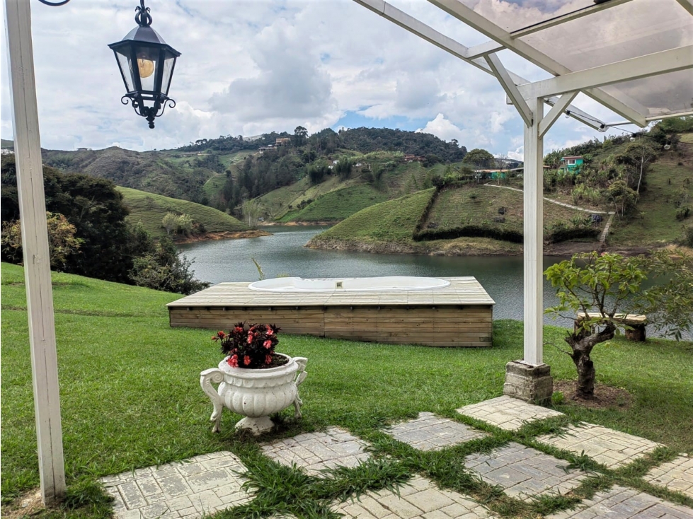 Venta de Hotel Glamping Guatapé