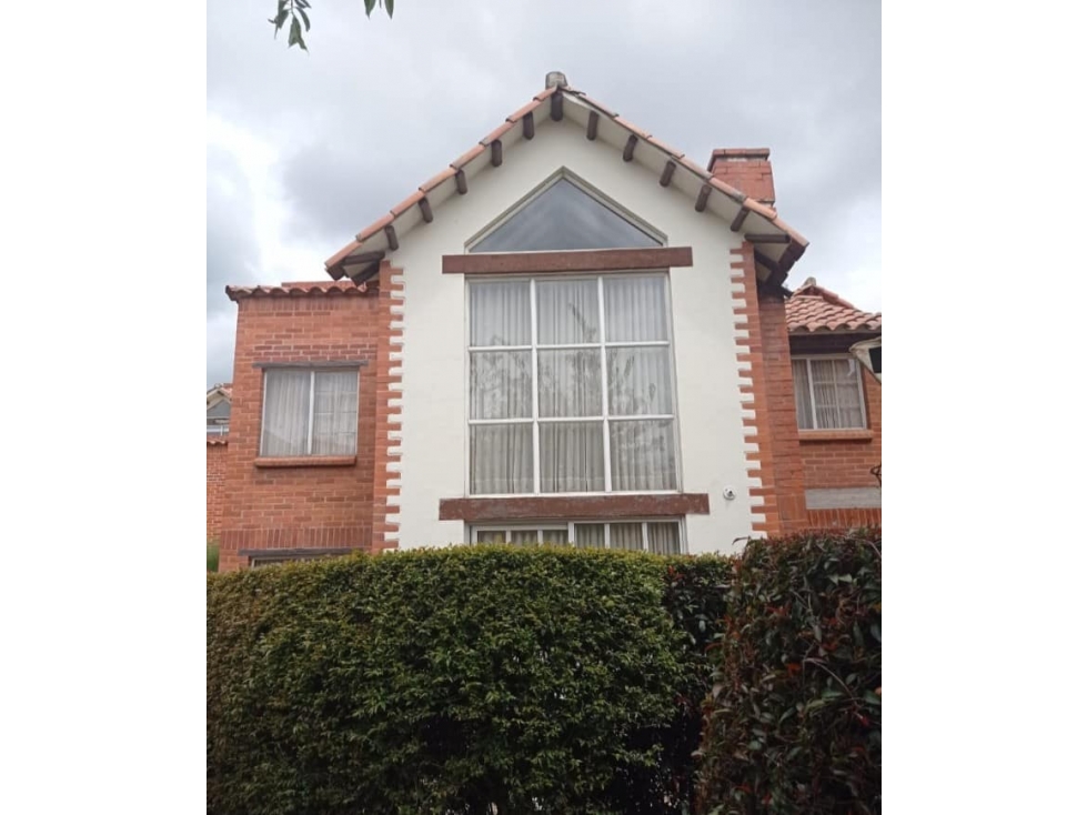 VENDO CASA EN CHIA. PERMUTO X APTO