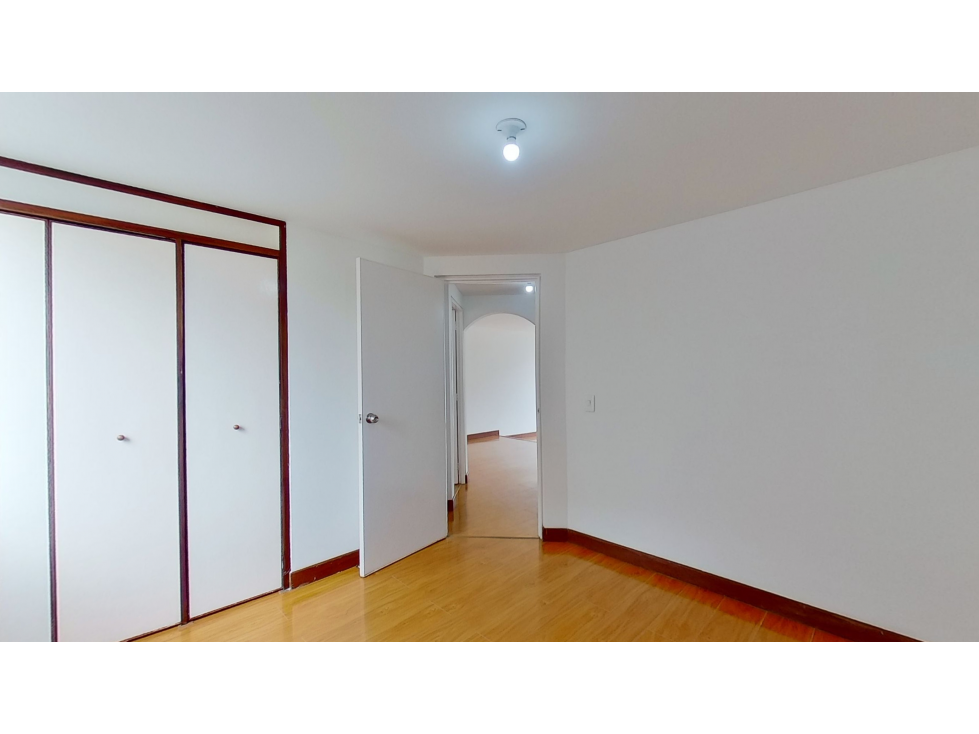 VENTA APARTAMENTO EN MIRANDELA REMODELADO