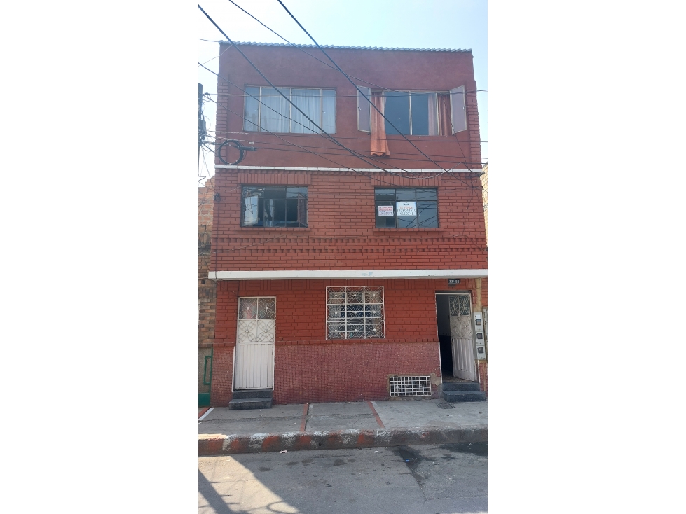 Vendo Casa Rentable en San Vicente Ferrer, Bogotá