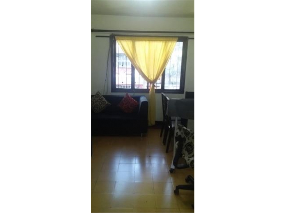 CASAS  LOTE EN  VENTA CENTRO, MEDELLIN PISO 1 Y 2