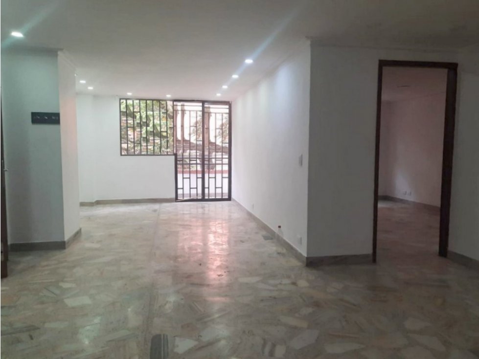 APARTAMENTO EN LAURELES