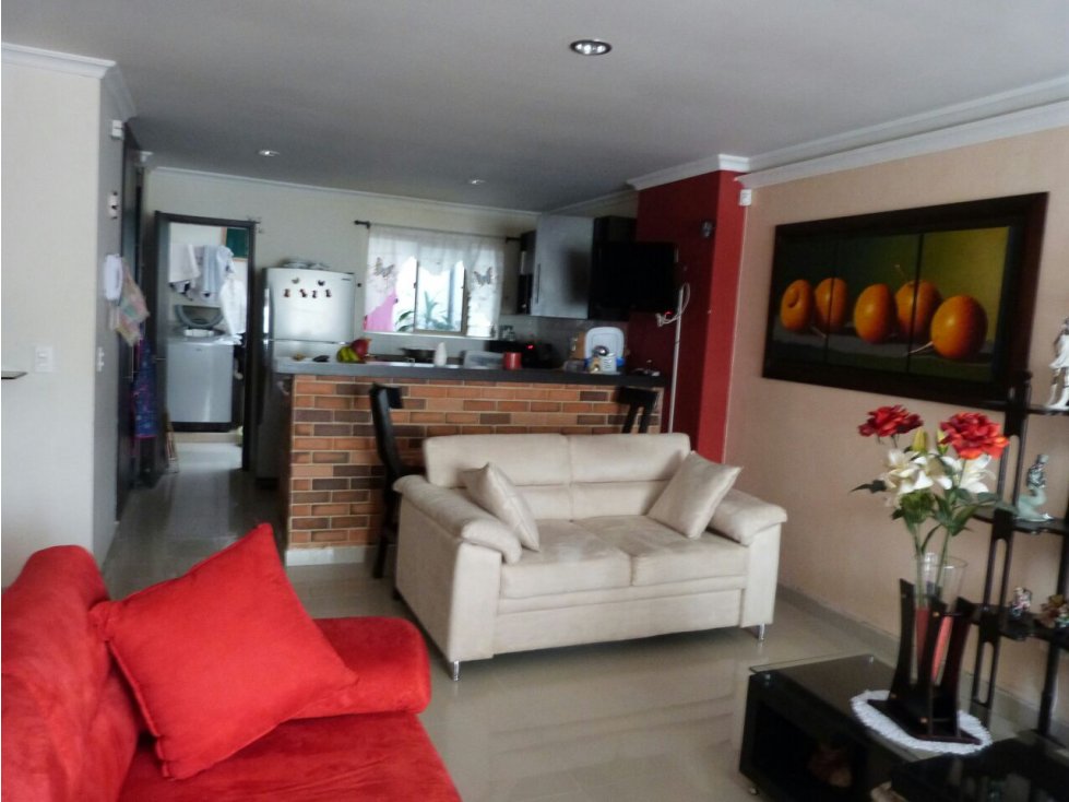 Vendo apartamento en Laureles de 4 alcobas.