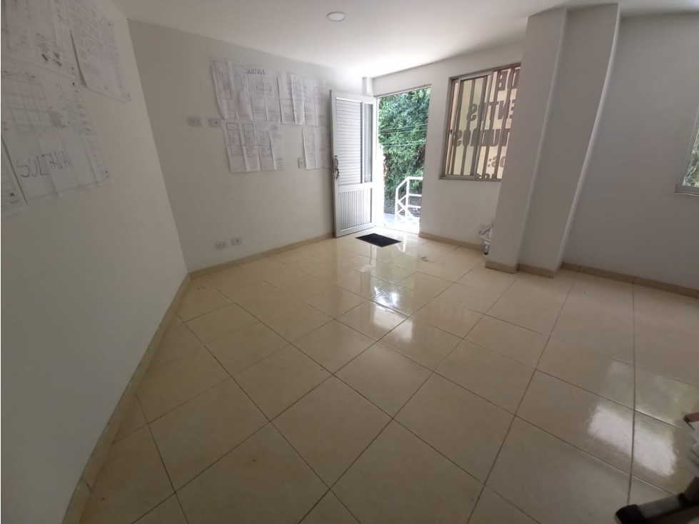 Vende Local en los Alcázares, Manizales - Caldas