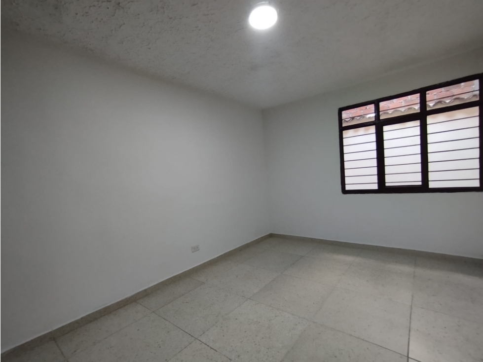 Alquiler Apartamento 2do Piso Barrio Buenos Aires