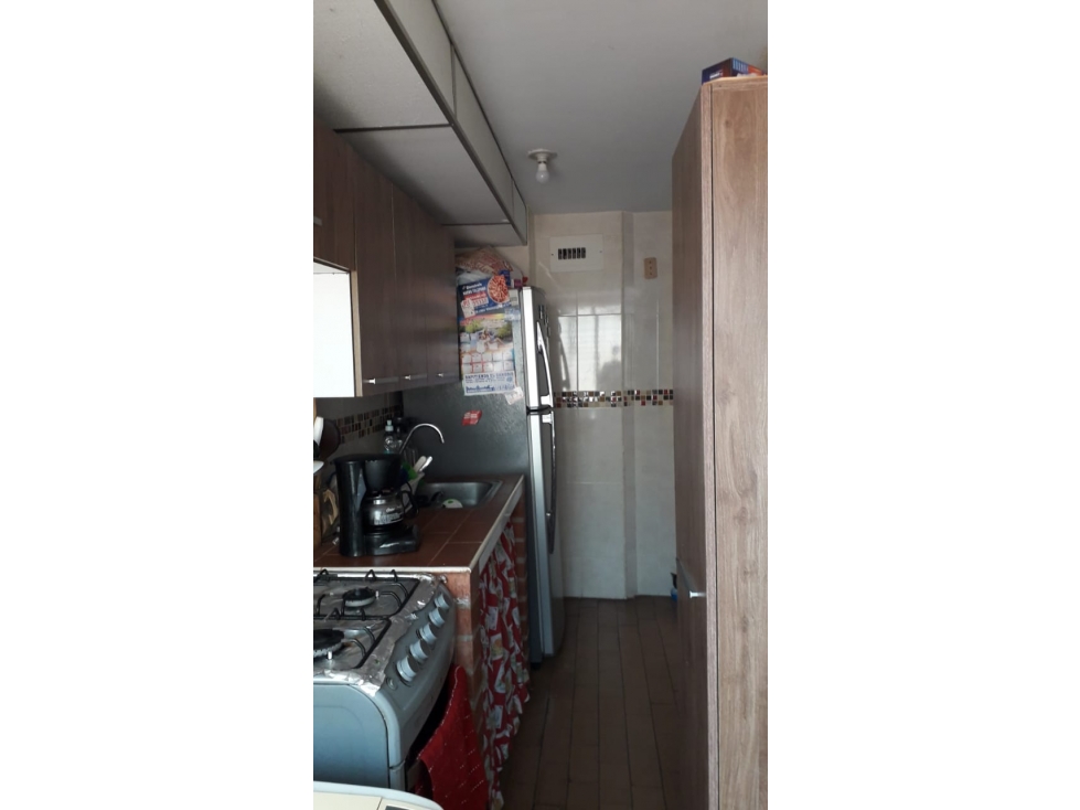 VENDO, APARTAMENTO EN NAPOLES ECONOMICO