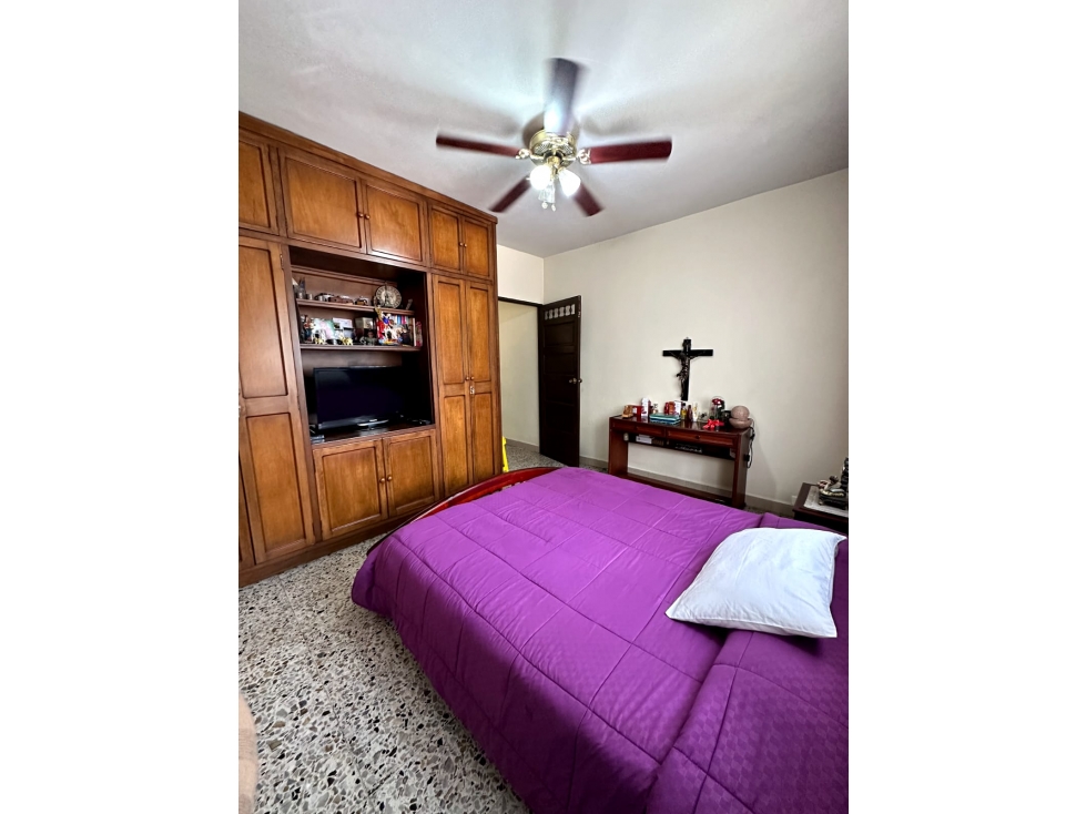 CASA EN VENTA, BELEN, MEDELLIN.