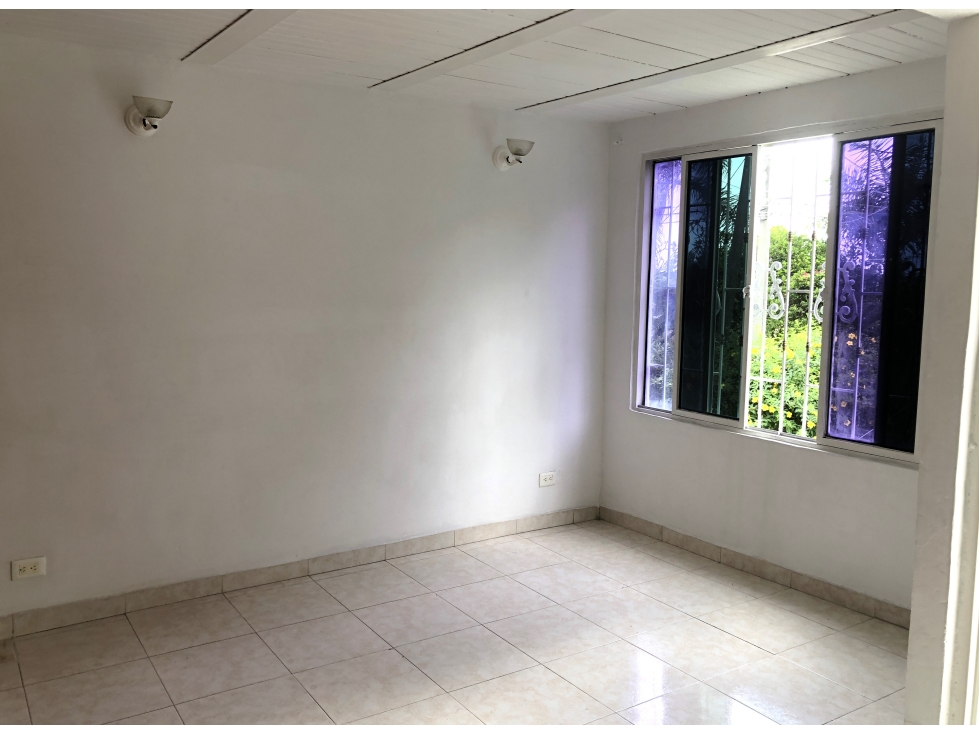 Apartamento con garaje para carro en Llanogrande, Palmira