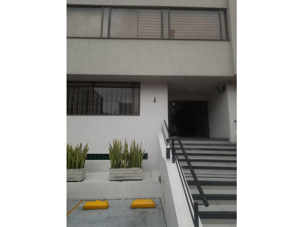 Pent house Chico navarra, 4 habitaciones, 3 niveles. Remodelado.