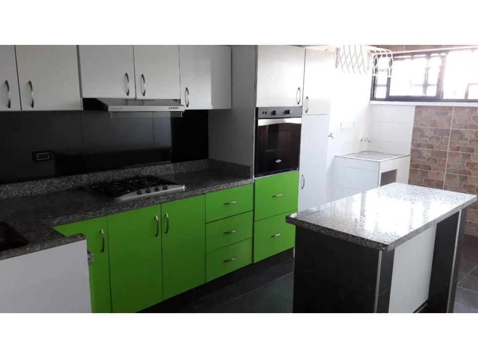 CASA EN CONJUNTO RESIDENCIAL VALPARAISO -IBAGUE