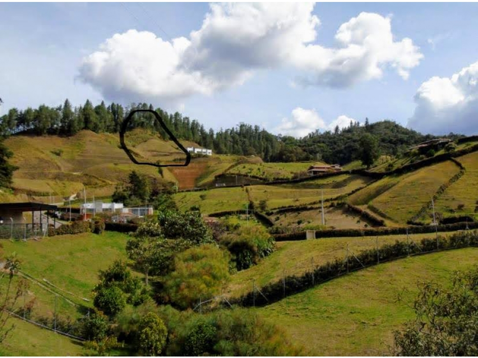 VENTA/PERMUTA LOTE CON SUPER VISTA EN PARCELACION- RETIRO